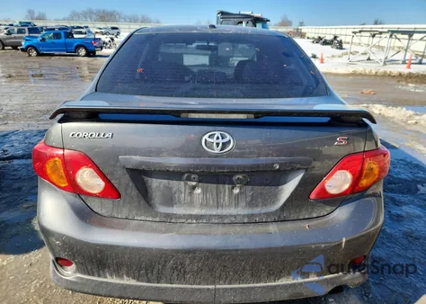 2009 Toyota Corolla Base z USA, uszkodzony, nr VIN 1NXBU40EX9Z099993